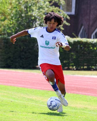 Fußball, U19, FC St. Pauli - Hamburger SV U19 DFB-Nachwuchsliga - Vorrunde Gruppe A FC St.Pauli - Hsamburger SV im Hammer Park Stadion Thierry Sedlatschek (HSV)