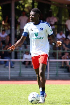 Fußball, U19, FC St. Pauli - Hamburger SV U19 DFB-Nachwuchsliga - Vorrunde Gruppe A FC St.Pauli - Hsamburger SV im Hammer Park Stadion Tyron Conraedel (HSV)