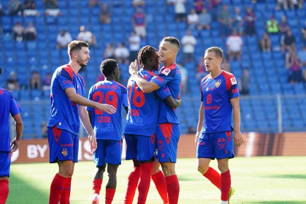 09.08.2026 Schweiz Fussball Herren Super League Saison 2026-2027 FC Basel - FC Thun 4:2 Bild , Torjubel Leo Leroy, Maussa Cisse,Asane Sow,Torschuetze Zan Celar,Becir Omeragic Torjubel