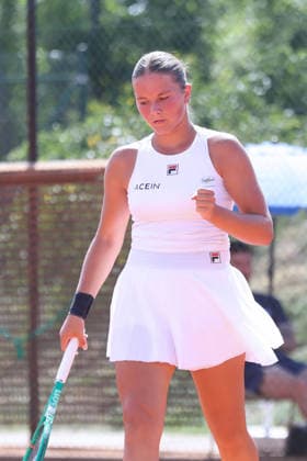 Leipzig Open 2026, ITF-Finale: Ida Wobker vs. Irene Burillo, 09.08.2026 Ida Wobker (Deutschland GER) im Finale. Siegerfaust. Leipzig Open 2026, ITF World Tennis Tour, 09.08.2026 auf der Anlage des Leipziger Tennisclubs 1990 in der Sportforum-Nordanlage. Copyright: xBEAUTIFULxSPORTS JanxKaeferx