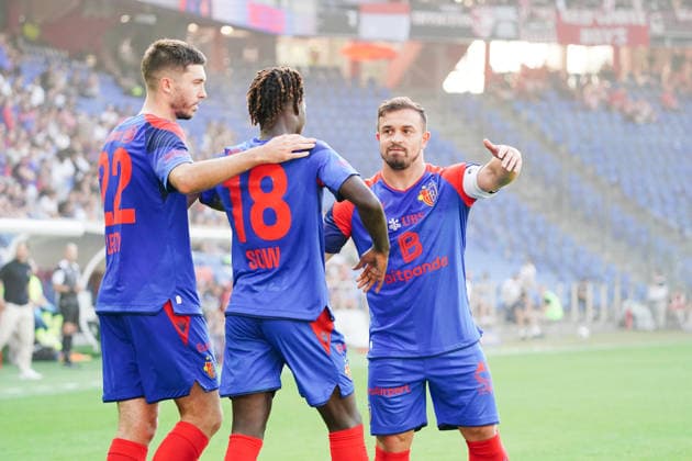 09.08.2026 Schweiz Fussball Herren Super League Saison 2026-2027 FC Basel - FC Thun 4:2 Bild ,Torjubel Leo Leroy,Asane Sow.Xherdan Shaqiri FC Basel Aktion