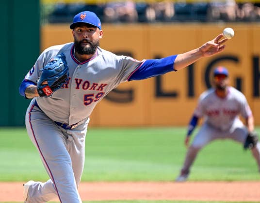 New York Mets pitcher Sean Manaea (59) throws in the third inning against the Pittsburgh Pirates at PNC Park on Sunday, August 9, 2026 in Pittsburgh.  PIT2026080908 ArchiexCarpenter