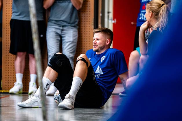 09.08.2026, xdobgx, Handball Heide-Cup 2026, HOJ Elite - Provence Aix v.l. Sebastian Barthold (Mors-Thy Handbold, 6) lächelnd, freundlicher Gesichtsausdruck, smiling, friendly expression Schneverdingen