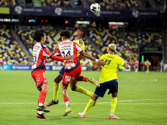 August 9, 2026: Nashville SC defender Jeisson Palacios (4) heads the ball during a Leagues Cup match between Atletico de San Luis and Nashville SC at Geodis Park in Nashville, TN. CSM Nashville United States of America - ZUMAc04_ 20260809_zma_c04_083 Copyright: xStephenxFurstx