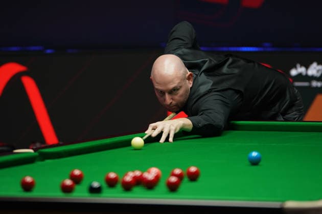 TAIYUAN, CHINA - AUGUST 09: Shaun Murphy of England plays a shot in the first round match against Matthew Selt of England on day 2 of the 2026 World Snooker Tour China Open at Taiyuan Binhe Sports Center on August 9, 2026 in Taiyuan, Shanxi Province of China.  Copyright: xTaixChengzhex 111659004975