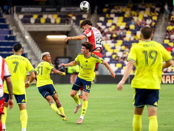Leagues Cup 2026: Atletico De San Luis Vs Nashville SC AUG 09 August 9, 2026: Atletico de San Luis forward Rafael Llorente (22) heads the ball over Nashville SC midfielder Matthew Corcoran (16) during a Leagues Cup match between Atletico de San Luis and Nashville SC at Geodis Park in Nashville, TN. Stephen Furst CSM (Credit Image: Â Stephen Furst Cal Media) Nashville Tn United States of America EDITORIAL USE ONLY Copyright: xx ZUMA-20260809_zma_c04_079.jpg StephenxFurstx csmphotothree510382