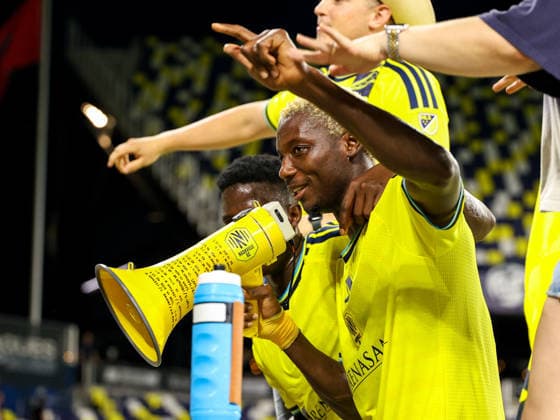 Leagues Cup 2026: Atletico De San Luis Vs Nashville SC AUG 09 August 9, 2026: Nashville SC defender Maxwell Woledzi (3) speaks to the fans after winning a Leagues Cup match between Atletico de San Luis and Nashville SC at Geodis Park in Nashville, TN. Stephen Furst CSM (Credit Image: Â Stephen Furst Cal Media) Nashville Tn United States of America EDITORIAL USE ONLY Copyright: xx ZUMA-20260809_zma_c04_114.jpg StephenxFurstx csmphotothree510410