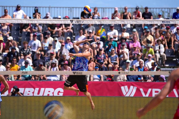 Steven van de Velde ( NED ) during the Beachvolleyball Elite 16 Tournament at Rennbahn Hamburg-Horn, Hamburg. Copyright: xJuliaxKneisslx xSPPx Sportspressphoto_SPR203677