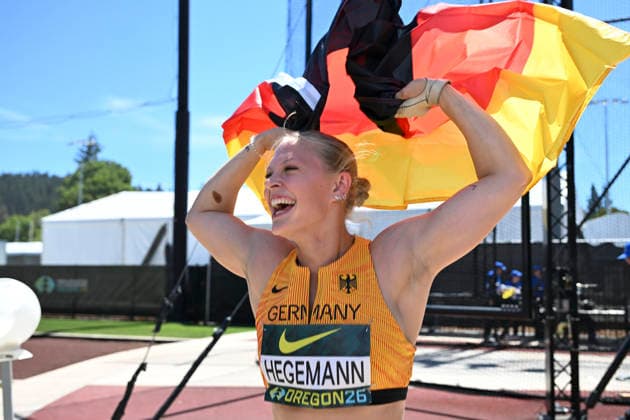 World Athletics U20 Championships Oregon 2026 EUGENE, UNITED STATES OF AMERICA - AUGUST 9, 2026 : Clara Hegemann (GER) celebrating GOLD with the German flag in the hammer throw during the World Athletics U20 Championships Oregon 2026 at Hayward Field on August 9, 2026 in Eugene, United States Of America. Copyright: xBEAUTIFULxSPORTS DecaxText&Bildx