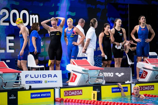 260810 Thilda Häll, Elvira Mörtstrand, Hanna Bergman and Sofia Astedt of Sweden after competing in women™s 4x200 meters freestyle swimming relay heats during day eleven of the 2026 European Aquatics Championships on August 10, 2026 in Saint-Denis. Photo: Joel Marklund BILDBYRAN kod JM JM0838 bbeng simning swimming svomming 2026 european aquatics championships em dam Sverige depp lagkapp Copyright: JOELxMARKLUND BB260810JM048