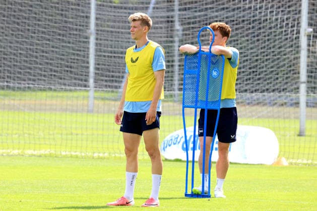 10.08.2026, DEU GER, Fussball , 2.Fussballbundesliga, Saison 2026 2027), Sportforum, Hertha BSC, Training Luca Schuler (Hertha BSC Berlin 18), Sebastian Groenning (Hertha BSC Berlin 17) 2. Liga: DFB DFL regulations prohibit any use of photographs as image sequences and or quasi-video) Berlin Sportforum Berlin Deutschland Copyright: xNordphotox xEnglerx