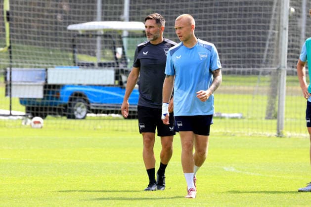 10.08.2026, DEU GER, Fussball , 2.Fussballbundesliga, Saison 2026 2027), Sportforum, Hertha BSC, Training Cheftrainer Stefan Leitl (Hertha BSC Berlin), Jon Dabur Thorsteinsson (Hertha BSC Berlin 24) 2. Liga: DFB DFL regulations prohibit any use of photographs as image sequences and or quasi-video) Berlin Sportforum Berlin Deutschland Copyright: xNordphotox xEnglerx