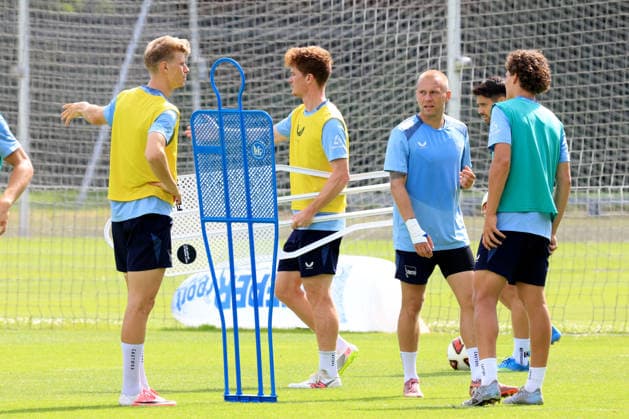 10.08.2026, DEU GER, Fussball , 2.Fussballbundesliga, Saison 2026 2027), Sportforum, Hertha BSC, Training Luca Schuler (Hertha BSC Berlin 18), Sebastian Groenning (Hertha BSC Berlin 17), Jon Dabur Thorsteinsson (Hertha BSC Berlin 24) 2. Liga: DFB DFL regulations prohibit any use of photographs as image sequences and or quasi-video) Berlin Sportforum Berlin Deutschland Copyright: xNordphotox xEnglerx