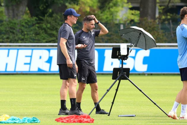 10.08.2026, DEU GER, Fussball , 2.Fussballbundesliga, Saison 2026 2027), Sportforum, Hertha BSC, Training Cheftrainer Stefan Leitl (Hertha BSC Berlin), Konditionstrainer Hendrik Kuchno (Hertha BSC Berlin) 2. Liga: DFB DFL regulations prohibit any use of photographs as image sequences and or quasi-video) Berlin Sportforum Berlin Deutschland Copyright: xNordphotox xEnglerx