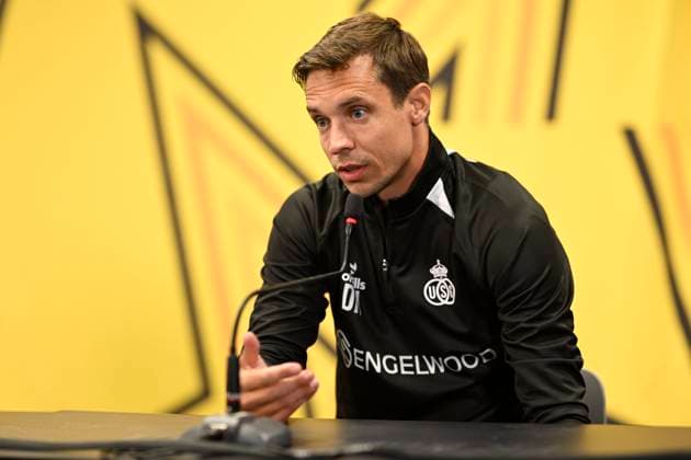 Bodo Glimt v Royale Union Saint-Gilloise - UEFA Champions League Media Activities 10 08 2026 BODO, NORWAY - AUGUST 10 : Hubert David head coach of Royale Union Saint-Gilloise and Van De Perre Kamiel midfielder of Royale Union Saint-Gilloise talking to the press during a pre-match press conference, PK, Pressekonferenz ahead of the UEFA Champions League 2026 27 third qualifying round second leg between Bodo Glimt and Royale Union Saint-Gilloise on August 10, 2026 in Bodo, Norway, 10 08 2026 Bodo Norway  Copyright: xNicoxVereeckenx