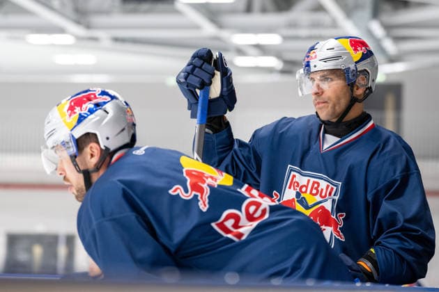 Lucas Thaler 48 (EHC Red Bull Muenchen), EHC Red Bull Muenchen Pressetrainning, 10.08.2026 Muenchen Bayern Deutschland