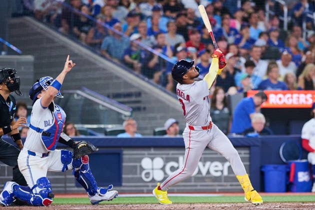August 10, 2026, Toronto, On, Canada: Boston Red Sox s Ceddanne Rafaela (3) flies into a sacrifice double play that was reviewed with a time play allowing Anthony Seigler (48) to score against the Toronto Blue Jays during seventh inning MLB, Baseball Herren, USA baseball action in Toronto, on Monday, Aug. 10, 2026. Canada News - August 10, 2026 - ZUMAc35_ 20260810_zaf_c35_138 Copyright: xSammyxKoganx