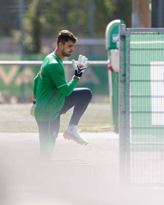 SOCCER - UEFA ECL, Rapid vs Paide VIENNA,AUSTRIA,11.AUG.26 - SOCCER - UEFA Conference League, qualification, SK Rapid Wien vs Paide Linnameeskond, preview, training Rapid. Image shows Niklas Hedl (Rapid).  GEPAxpictures xArminxRauthner