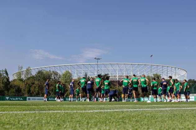 SOCCER - UEFA ECL, Rapid vs Paide VIENNA,AUSTRIA,11.AUG.26 - SOCCER - UEFA Conference League, qualification, SK Rapid Wien vs Paide Linnameeskond, preview, training Rapid. Image shows the team of Rapid.  GEPAxpictures xArminxRauthner