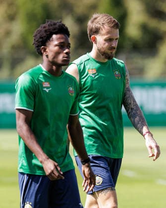 SOCCER - UEFA ECL, Rapid vs Paide VIENNA,AUSTRIA,11.AUG.26 - SOCCER - UEFA Conference League, qualification, SK Rapid Wien vs Paide Linnameeskond, preview, training Rapid. Image shows Moulaye Haidara and Jannes Horn (Rapid).  GEPAxpictures xArminxRauthner