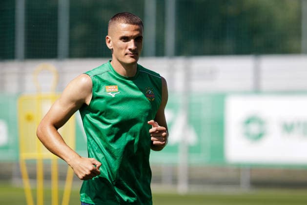 SOCCER - UEFA ECL, Rapid vs Paide VIENNA,AUSTRIA,11.AUG.26 - SOCCER - UEFA Conference League, qualification, SK Rapid Wien vs Paide Linnameeskond, preview, training Rapid. Image shows Nenad Cvetkovic (Rapid).  GEPAxpictures xArminxRauthner