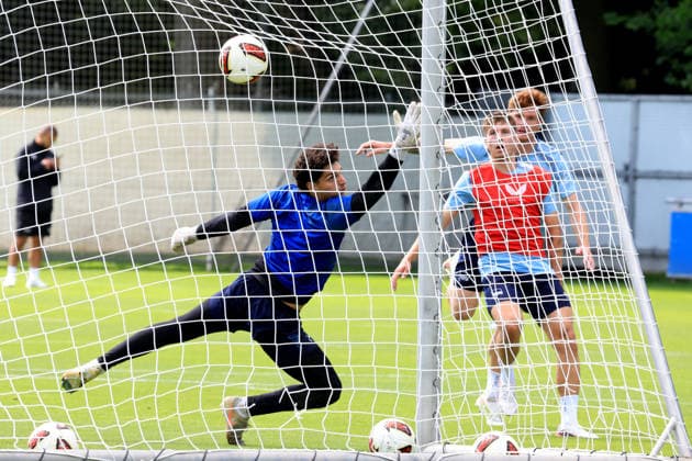11.08.2026, DEU GER, Fussball , 2.Fussballbundesliga, Saison 2026 2027), Sportforum, Hertha BSC, Training Tim Goller (Hertha BSC Berlin 43), Gustav Christensen (Hertha BSC Berlin 16), Sebastian Groenning (Hertha BSC Berlin 17) 2. Liga: DFB DFL regulations prohibit any use of photographs as image sequences and or quasi-video) Berlin Sportforum Berlin Deutschland Copyright: xNordphotox xEnglerx