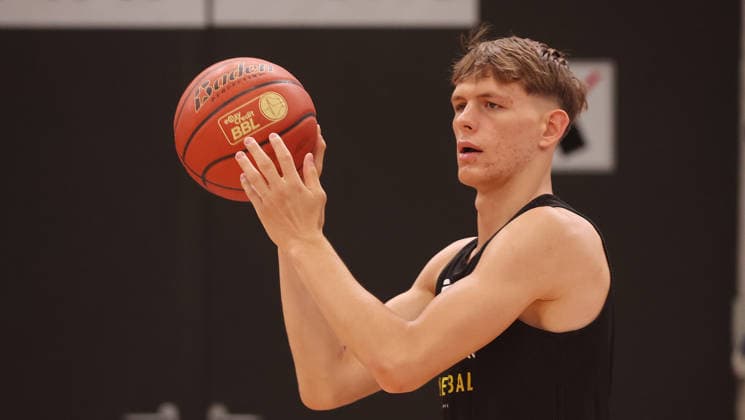 Ludwigsburg , Basketball Training MHP Riesen Ludwigsburg , Julis Baumer