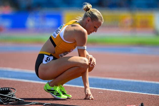 BIRMINGHAM, GREAT BRITAIN - August 11: Majtie Kolberg (Germany) dejected after she had to give up the race due to injury during the 800 metres semi-final race during the European Athletics Championships 2026 at Alexander Stadium in Birmingham, Great Britain (Photo by Sven Beyrich Sports Press Photo) Copyright: xSvenxBeyrich SportsxPressxPhotox Sportspressphoto_SPR204227