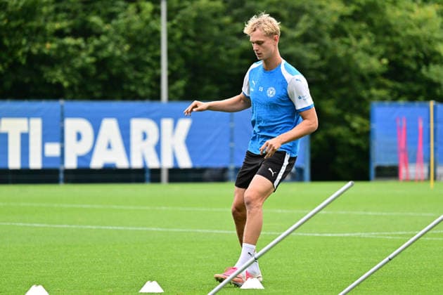 11.08.2026, Fußball, Herren, 2.BL, Saison 2026 2027, Training Holstein Kiel Kasper Davidsen Kiel, Projensdorf Projensdorf, Trainigsplatz Schleswig-Holstein Deutschland
