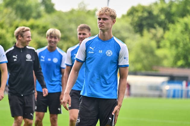 11.08.2026, Fußball, Herren, 2.BL, Saison 2026 2027, Training Holstein Kiel Kasper Davidsen Kiel, Projensdorf Projensdorf, Trainigsplatz Schleswig-Holstein Deutschland