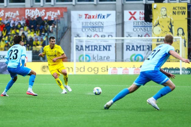 Soccer, Champions League 2025–2026 Bodo Glimt Union Saint Gilloise Bodo 20260811 Jostein Gundersen during the Champions League qualifying match between Bodo Glimt and Union Saint Gilloise at Aspmyra Stadium Photo: Mats Torbergsen, NTB, Bodo, Norway EDEDITORIAL USE ONLY; RESTRICTED USE FOR BETTING COMPANIES  Copyright: xMatsxTorbergsenx xNTBx