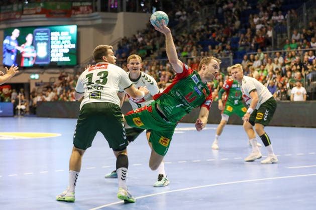 11.08.2026, xgox, Handball - Hummel Cup 2026 SC Magdeburg - GWD Mindenemspor, v.l. Felix Claar (Magdeburg, 7) wirft Tor, Torschuetze, erzielt Tor, Treffer, scores the goal Magdeburg