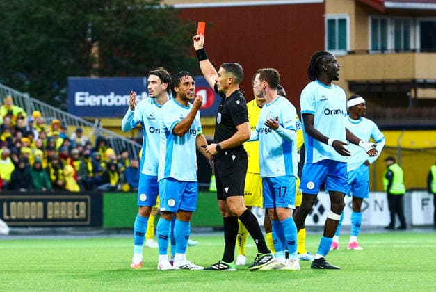 Soccer, Champions League 2025–2026 Bodo Glimt vs. Union Saint-Gilloise Bodo, August 11, 2026 Red card during the Champions League qualifying match between Bodo Glimt and Union Saint-Gilloise at Aspmyra Stadium Photo: Mats Torbergsen, NTB, Bodo, Norway EDITORFOR EDITORIAL USE ONLY; RESTRICTED USE FOR BETTING COMPANIES  Copyright: xMatsxTorbergsenx xNTBx