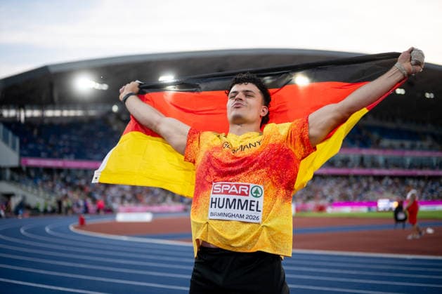 11.08.2026, GBR, Leichtathletik, Europameisterschaft 2026, Abendsession Tag 2, Birmingham Merlin Hummel ( Deutschland ) jubelt über Platz 2 und die Silber Medaille, Hammerwurf Herren, Finale Birmingham Alexander Stadium England Großbritannien Copyright: xNordphoto Memmlerx
