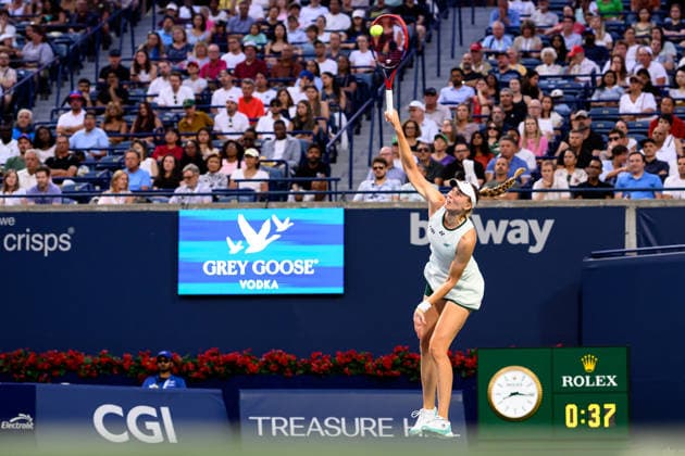 August 11, 2026, Toronto, Ontario, Canada: ELENA RYBAKINA of Kazakhstan serves the ball during her quarterfinal match against Naomi Osaka of Japan at the National Bank Open, part of the Hologic WTA, Tennis Damen Tour at Sobeys Stadium. Rybakina defeated Osaka 4-6, 7-6(5), 6-4 to advance to the semifinals. Toronto Canada - ZUMAr228 20260811_znp_r228_008 Copyright: xVasiliyxRyabykhx