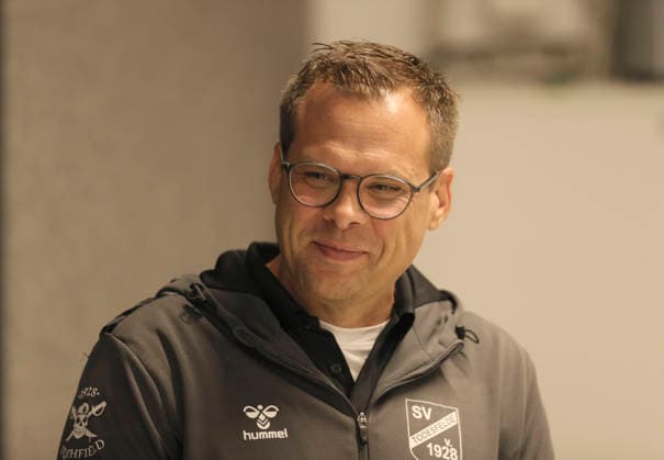 Foto : Trainer Henning AMMEN (Todesfelde) Saisonauftakt Handball Bundesliga , Pressekonferenz der Nordvereine in Kiel am Di. 11.08.26
