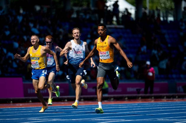 12.08.2026, GBR, Leichtathletik, Europameisterschaft 2026, Morgensession Tag 3, Birmingham Emil Agyekum ( Deutschland ) im Ziel, 400 Meter Hürden Herren, Halbfinale Birmingham Alexander Stadium England Großbritannien Copyright: xNordphoto Memmlerx