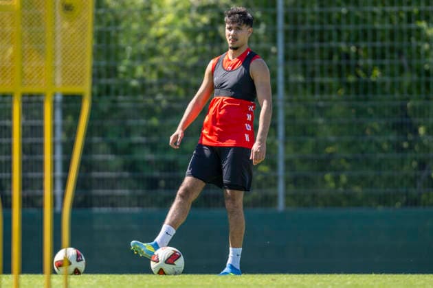 Regionalliga Nordost -Saison 26 27 Hallescher FC Training Neuzugang Osman Atilgan Halle, Deutschland 12.August 2026: Im Bild:Neuzugang Osman Atilgan (Halle) beim ersten Training in Halle Halle Saale Leuna Chemie Stadion Sachsen-Anhalt Deutschland