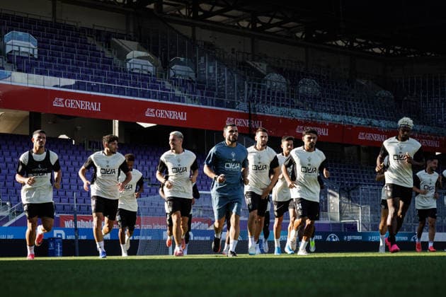 SOCCER - UEFA ECL, A.Wien vs Beita VIENNA,AUSTRIA,12.AUG.26 - SOCCER - UEFA Conference League, qualification, FK Austria Wien vs Beitar Jerusalem, preview, training Beitar. Image shows the team of Beitar.  GEPAxpictures xArminxRauthner