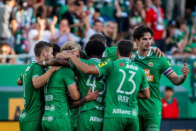 SOCCER - UEFA ECL, Rapid vs Paide VIENNA,AUSTRIA,12.AUG.26 - SOCCER - UEFA Conference League, qualification, SK Rapid Wien vs Paide Linnameeskond. Image shows the rejoicing of Louis Schaub, Tobias Gulliksen, Moulaye Haidara, Marco Tilio, Nenad Cvetkovic, Jonas Auer and Jakob Schoeller (Rapid).  GEPAxpictures xKevinxHackner