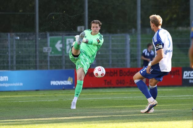 Fußball I Herren I Saison 2026 2027 I Regionalliga Nord I 3.Spieltag I Eintracht Norderstedt - BSV Kickers Emden I 12.08.2026 Luca Petzold (1, BSV Kickers Emden) Norderstedt Edmund Plambeck Stadion Schleswig-Holstein Deutschland Copyright: xLobeca RalfxHomburgx