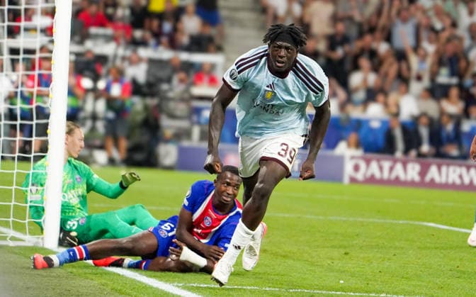 Österreich: Fussball UEFA Super Cup 2026, Finale Paris Saint-Germain vs Aston Villa FC Red Bull Arena (Salzburg), 12. August 2026: Tor zum Brian Madjo (Aston Villa FC, 39) Copyright: xAymanxAlahmedx