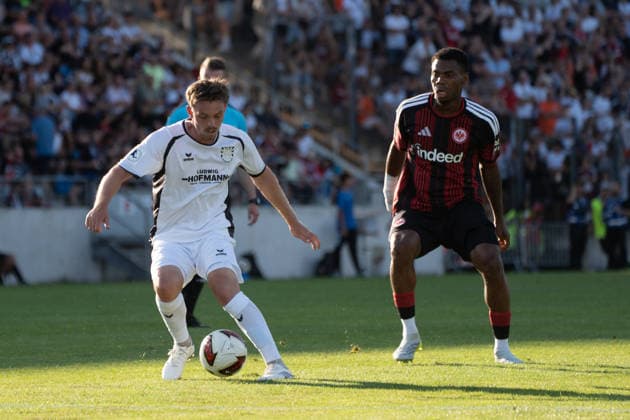 12.08.2026, xhfmx, Fussball Testspiel, FSV Frankfurt - Eintracht Frankfurt v.l. David Deger (FSV Frankfurt, 21), Jeremiaha Maluze (Eintracht Frankfurt, 37) (DFL DFB REGULATIONS PROHIBIT ANY USE OF PHOTOGRAPHS as IMAGE SEQUENCES and or QUASI-VIDEO) Frankfurt am Main
