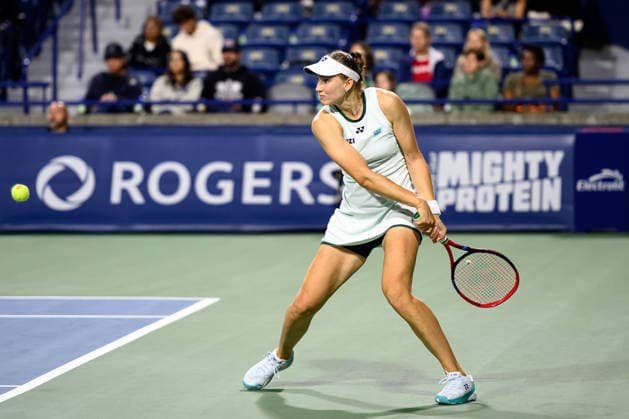 August 13, 2026, Toronto, Ontario, Canada: ELENA RYBAKINA of Kazakhstan returns the ball during her semifinal match against Coco Gauff of the United States at the National Bank Open, part of the Hologic WTA, Tennis Damen Tour at Sobeys Stadium. Rybakina defeated Gauff 5-7, 6-2, 6-2 to advance to the final. Toronto Canada - ZUMAr228 20260813_znp_r228_005 Copyright: xVasiliyxRyabykhx