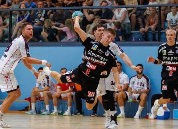 13.08.2026 - Handball - Saison 2026 2027 - Testspiel - Freundschaftsspiel : HC Erlangen HCE - SG BBM Bietigheim - DaMa - xdaxmax - Fabian Wiederstein (18, SG BBM Bietigheim ) Sander Andreassen Overjordet ( 8, HC Erlangen HCE ) Jonathan Fischer (36, SG BBM Bietigheim )