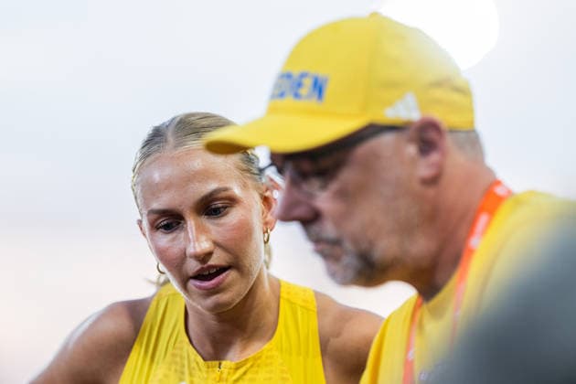260813 Maja Askag of Sweden together with her trainer during the women s triple jump final during day 4 of the 2026 European Athletics Championships on August 13, 2026 in Birmingham. Photo: Mathias Bergeld BILDBYRAN kod MB MT1068 friidrott athletics friidrett friidrotts-em em friidretts-em 2026 european athletics championships 4 bbeng Copyright: MATHIASxBERGELD BB260813MB111