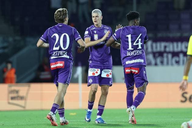 13.August.2026 - SOCCER - 2026 27 UEFA Conference League, Third Qualifying Round, 2nd Leg, FK Austria Wien vs Beitar Jerusalem Kelvin Boateng (Austria Wien) celebrates his goal with his teammates Vienna Franz-Horr-Stadion (Generali-Arena) Vienna Austria Copyright: xYigitxOermex xPsxImagesxYigitxOermex xPsxImagesx