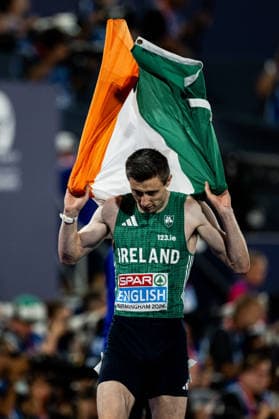 260813 Mark English of Ireland celebrates after men s 800 meter during day 4 of the 2026 European Athletics Championships on August 13, 2026 in Birmingham. Photo: Mathias Bergeld BILDBYRAN kod MB MT1068 friidrott athletics friidrett friidrotts-em em friidretts-em 2026 european athletics championships 4 bbeng Copyright: MATHIASxBERGELD BB260813MB153