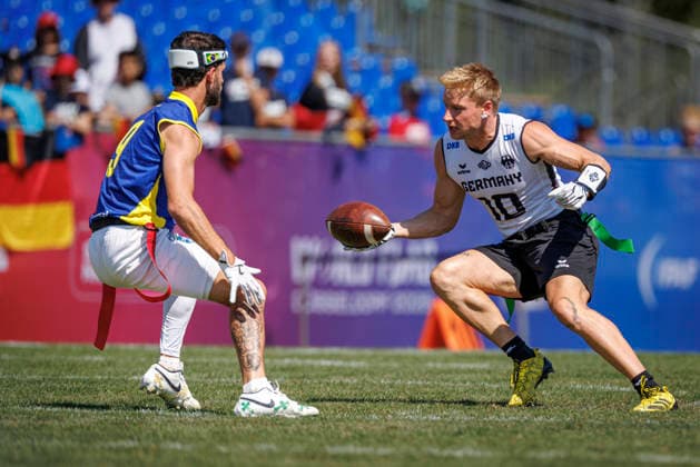 Germany (GER) vs. Brazil (BRA), Day 2 Men at IFAF Flag Football Championships Düsseldorf 2026, 14.08.2026 Duesseldorf, Germany - Aug. 14, 2026: Ben Fröhlich (GER 10) during the match between Germany (GER) vs. Brazil (BRA) on the second day of the Men IFAF Flag Football World Championships at the Bezirkssportanlage Duesseldorf Garath Copyright: xBEAUTIFULxSPORTS B.Hoffmannx