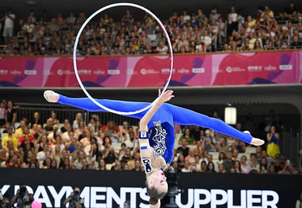 14.08.2026, xhbx, Rhythmische Sportgymnastik Weltmeisterschaft 2026, v.l. Taisilia Onofriichuk (Ukraine) Reifen (DFL DFB REGULATIONS PROHIBIT ANY USE OF PHOTOGRAPHS as IMAGE SEQUENCES and or QUASI-VIDEO) Frankfurt am Main
